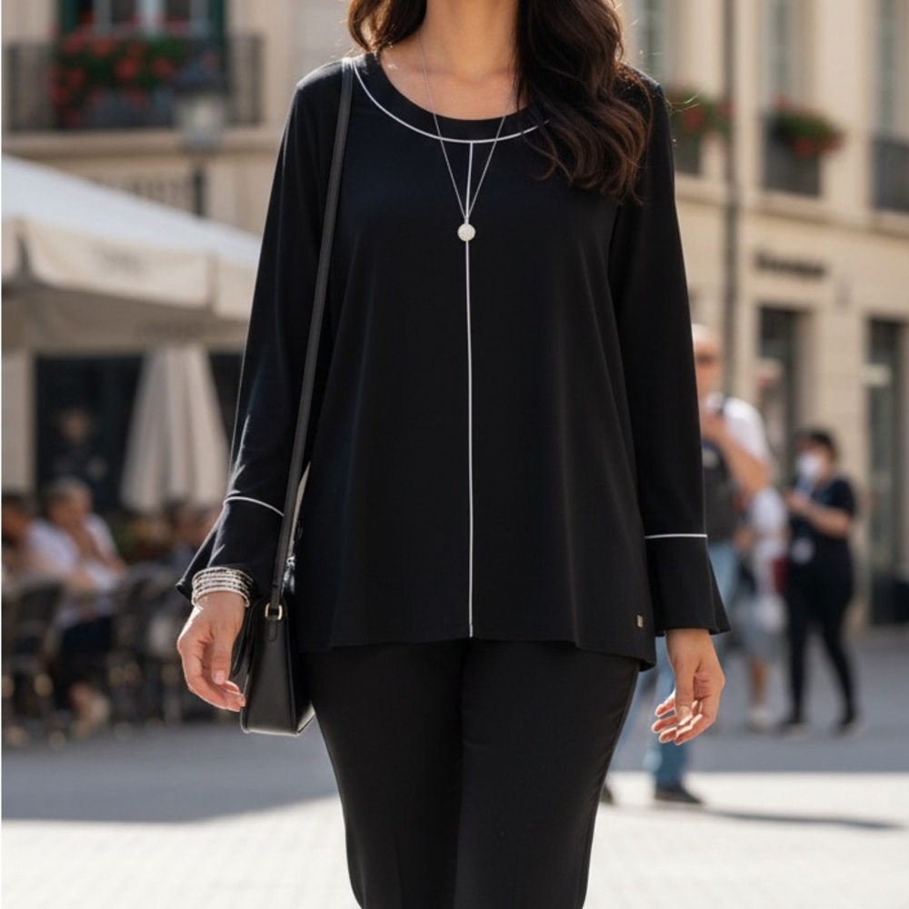 ANNE KLEIN BLACK TOP WITH RUFFLE SLEEVES SIZE LARGE